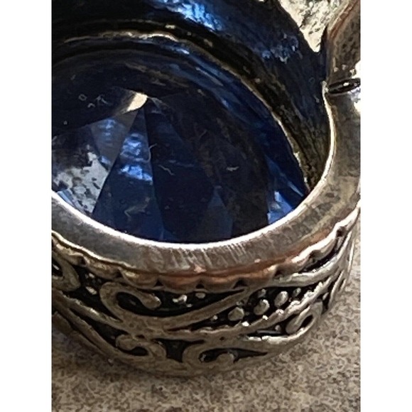 Silver Plated Ring Blue Glass Faceted Stone Size 8.5 - Picture 7 of 12